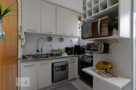 Apartamento para alugar com 102m², 2 quartos e 2 vagasCozinha