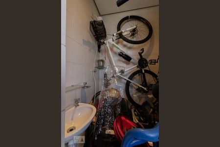 Apartamento para alugar com 102m², 2 quartos e 2 vagasBanheiro de Serviço