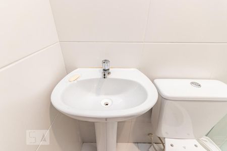 Apartamento para alugar com 42m², 2 quartos e sem vagaBanheiro 