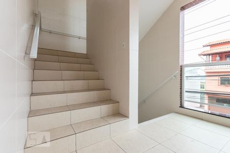 Apartamento para alugar com 42m², 2 quartos e sem vagaEscada de acesso 