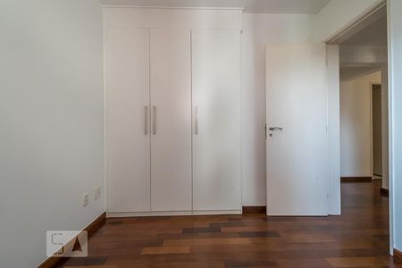 Apartamento para alugar com 96m², 3 quartos e 2 vagasQuarto 2
