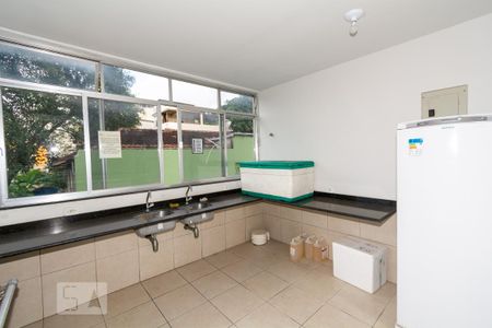 Apartamento para alugar com 65m², 2 quartos e 1 vagaÁrea comum - Salão de festas