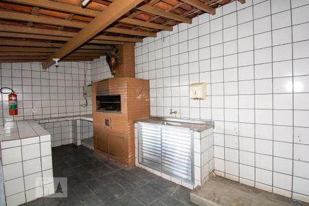 Apartamento para alugar com 65m², 2 quartos e 1 vagaÁrea comum - Churrasqueira