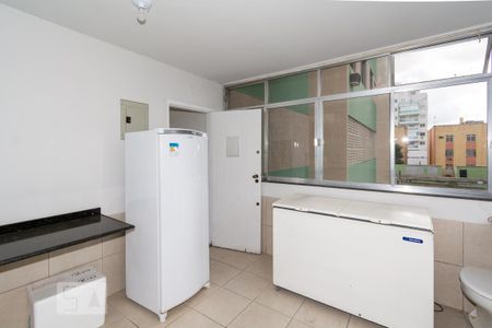 Apartamento para alugar com 65m², 2 quartos e 1 vagaÁrea comum - Salão de festas