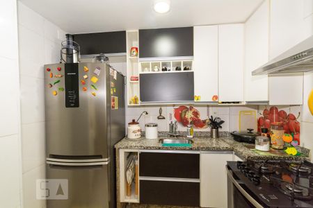 Apartamento para alugar com 65m², 2 quartos e 1 vagaCozinha