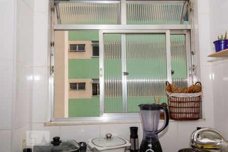 Apartamento para alugar com 65m², 2 quartos e 1 vagaCozinha