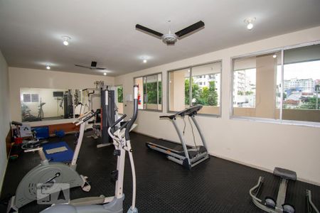Apartamento para alugar com 65m², 2 quartos e 1 vagaÁrea comum - Academia
