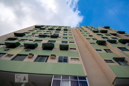 Apartamento para alugar com 65m², 2 quartos e 1 vagaFachada do Condomínio