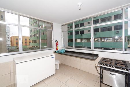 Apartamento para alugar com 65m², 2 quartos e 1 vagaÁrea comum - Salão de festas