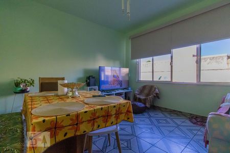 Sala de apartamento para alugar com 2 quartos, 60m² em Penha Circular, Rio de Janeiro