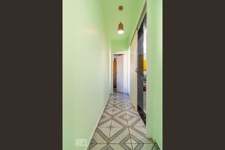 Corredor de apartamento para alugar com 2 quartos, 60m² em Penha Circular, Rio de Janeiro