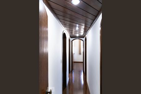 Corredor de apartamento à venda com 4 quartos, 130m² em Luxemburgo, Belo Horizonte