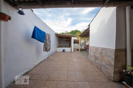 Casa à venda com 160m², 4 quartos e 3 vagas Casa à venda com 160m², 4 quartos e 3 vagasGaragem