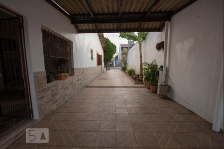 Casa à venda com 160m², 4 quartos e 3 vagas Casa à venda com 160m², 4 quartos e 3 vagasGaragem