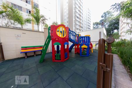 Apartamento à venda com 42m², 2 quartos e 1 vagaÁrea Comum - Playground