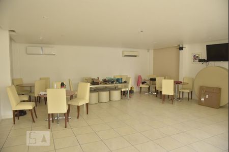 Apartamento à venda com 50m², 2 quartos e sem vagaÁrea comum - Salão de festas