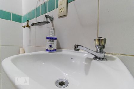Banheiro - Pia de kitnet/studio à venda com 1 quarto, 35m² em República, São Paulo