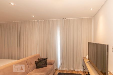 Sala de kitnet/studio para alugar com 1 quarto, 33m² em Chácara Santo Antônio (zona Sul), São Paulo