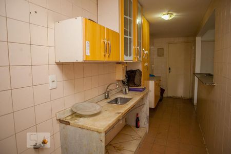 Apartamento para alugar com 77m², 2 quartos e 1 vagaCozinha e Área de Serviço
