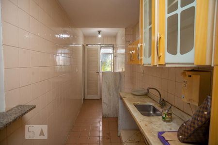 Apartamento para alugar com 77m², 2 quartos e 1 vagaCozinha e Área de Serviço