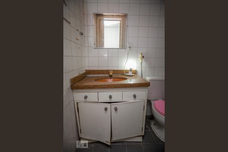 Apartamento para alugar com 77m², 2 quartos e 1 vagaBanheiro