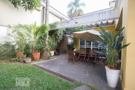 Casa à venda com 350m², 4 quartos e 4 vagasÁrea comum