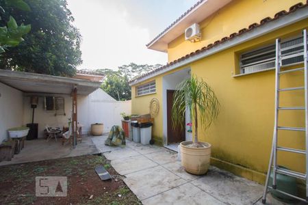 Casa à venda com 350m², 4 quartos e 4 vagasQuintal