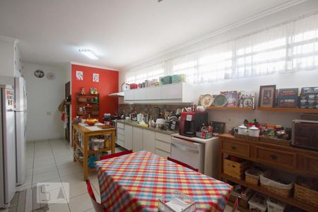 Cozinha de casa à venda com 4 quartos, 350m² em Granja Julieta, São Paulo