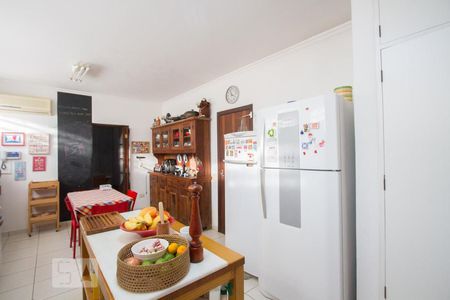 Cozinha de casa à venda com 4 quartos, 350m² em Granja Julieta, São Paulo