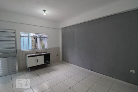 Kitnet de casa para alugar com 1 quarto, 26m² em Jardim Bom Clima, Guarulhos