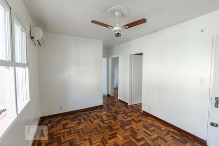 Sala de apartamento para alugar com 2 quartos, 45m² em Menino Deus, Porto Alegre