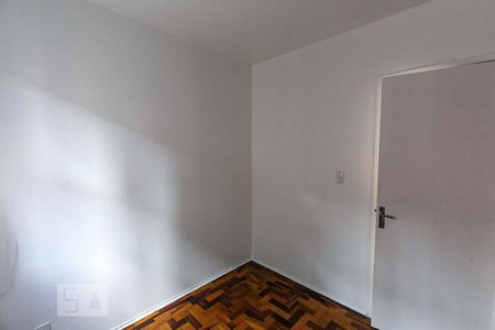 Quarto 1 de apartamento para alugar com 2 quartos, 45m² em Menino Deus, Porto Alegre