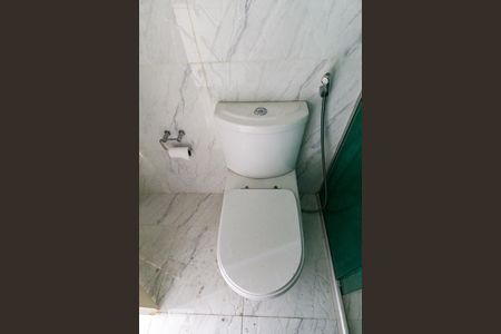 Apartamento à venda com 78m², 2 quartos e 1 vaga Apartamento à venda com 78m², 2 quartos e 1 vagaBanheiro