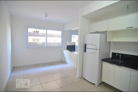 Sala de kitnet/studio para alugar com 1 quarto, 38m² em Marechal Rondon, Canoas