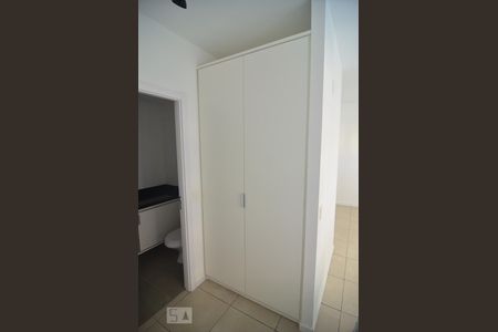 Studio para alugar com 38m², 1 quarto e 1 vagaDormitório