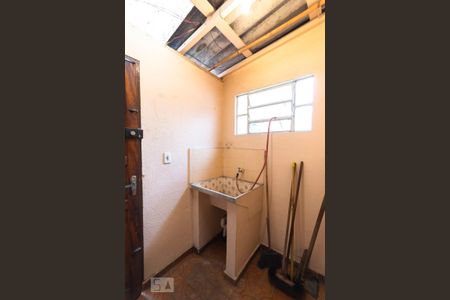 Casa à venda com 365m², 2 quartos e 1 vagaÁrea de Serviço