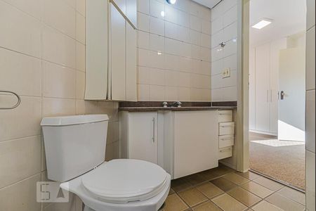 Apartamento à venda com 70m², 2 quartos e 1 vaga Apartamento à venda com 70m², 2 quartos e 1 vagaBanheiro das Suites 1 e 2