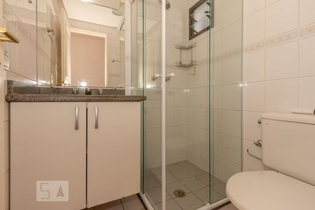 Banheiro da Suite de apartamento para alugar com 2 quartos, 70m² em Cidade Monções, São Paulo