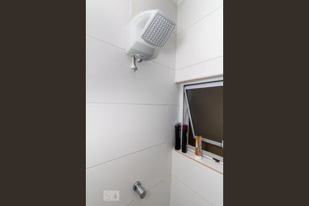 Casa à venda com 226m², 3 quartos e 2 vagas Casa à venda com 226m², 3 quartos e 2 vagasChuveiro do Banheiro da Suíte 3