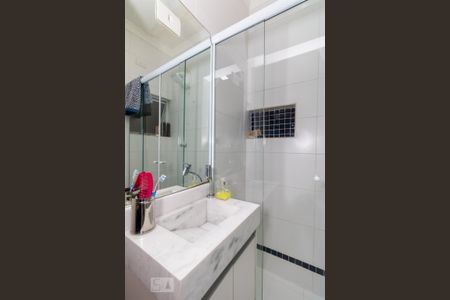 Casa à venda com 226m², 3 quartos e 2 vagas Casa à venda com 226m², 3 quartos e 2 vagasBanheiro da Suíte 3