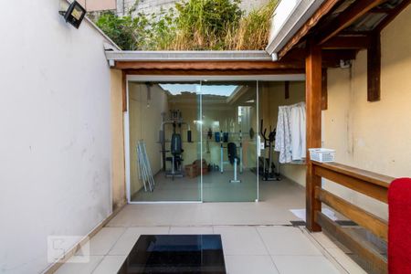 Casa à venda com 226m², 3 quartos e 2 vagas Casa à venda com 226m², 3 quartos e 2 vagasTerraço com Salão de Festas