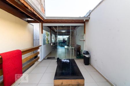 Casa à venda com 226m², 3 quartos e 2 vagas Casa à venda com 226m², 3 quartos e 2 vagasTerraço com Salão de Festas