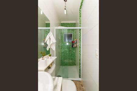 Casa à venda com 226m², 3 quartos e 2 vagas Casa à venda com 226m², 3 quartos e 2 vagasBanheiro da Suíte 1