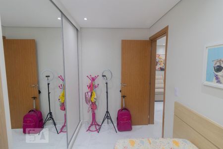 Dormitório 1 de apartamento para alugar com 3 quartos, 67m² em Jardim Íris, São Paulo