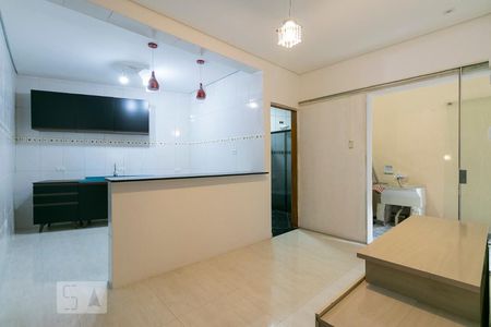 Cozinha / Sala de casa para alugar com 2 quartos, 80m² em Vila Ema, São Paulo