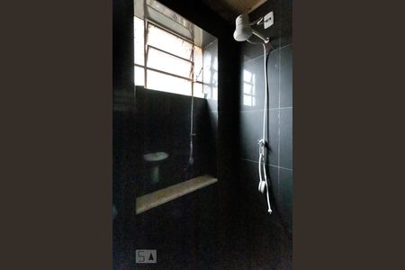 Banheiro de apartamento para alugar com 1 quarto, 60m² em São Geraldo, Porto Alegre