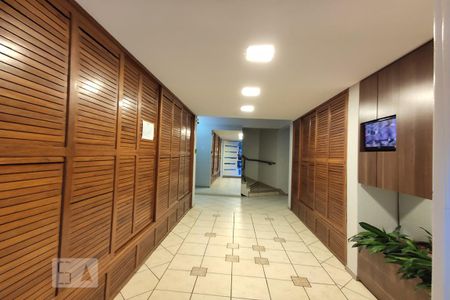 Hall de Entrada de apartamento para alugar com 2 quartos, 70m² em Centro, Novo Hamburgo