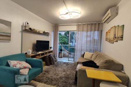 Sala de apartamento para alugar com 2 quartos, 70m² em Centro, Novo Hamburgo
