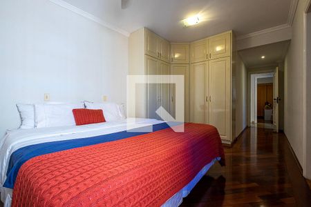Apartamento à venda com 148m², 4 quartos e 3 vagas Apartamento à venda com 148m², 4 quartos e 3 vagasSuíte 2