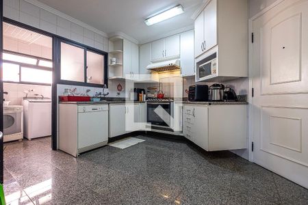 Apartamento à venda com 148m², 4 quartos e 3 vagas Apartamento à venda com 148m², 4 quartos e 3 vagasCozinha